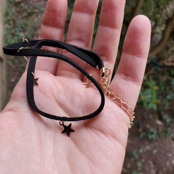 New Dainty Black Choker w/Gold Stars - Picture 4 of 10